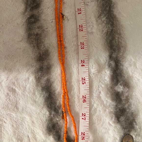 Orange Waist beads.. one size fits all. I never wore them. 🧡 - Picture 6 of 6
